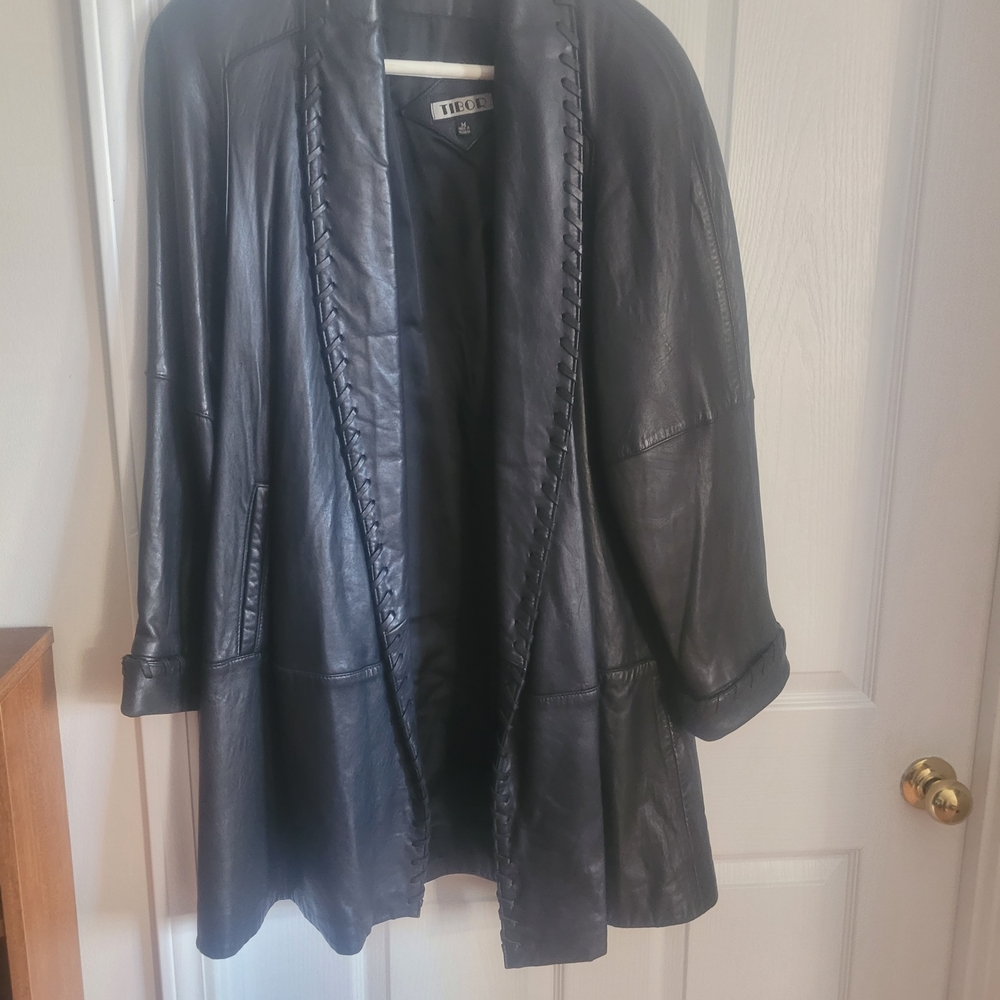 Vintage Elegant Black Leather Coat by IICCI